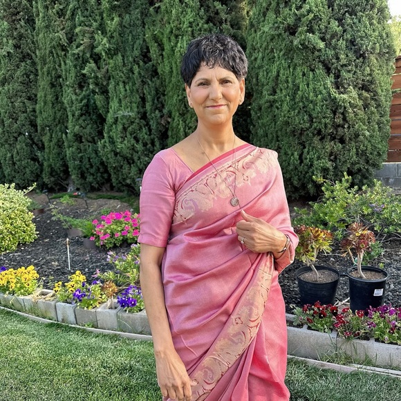 Meet your Posher, Sunita - Picture 2 of 4